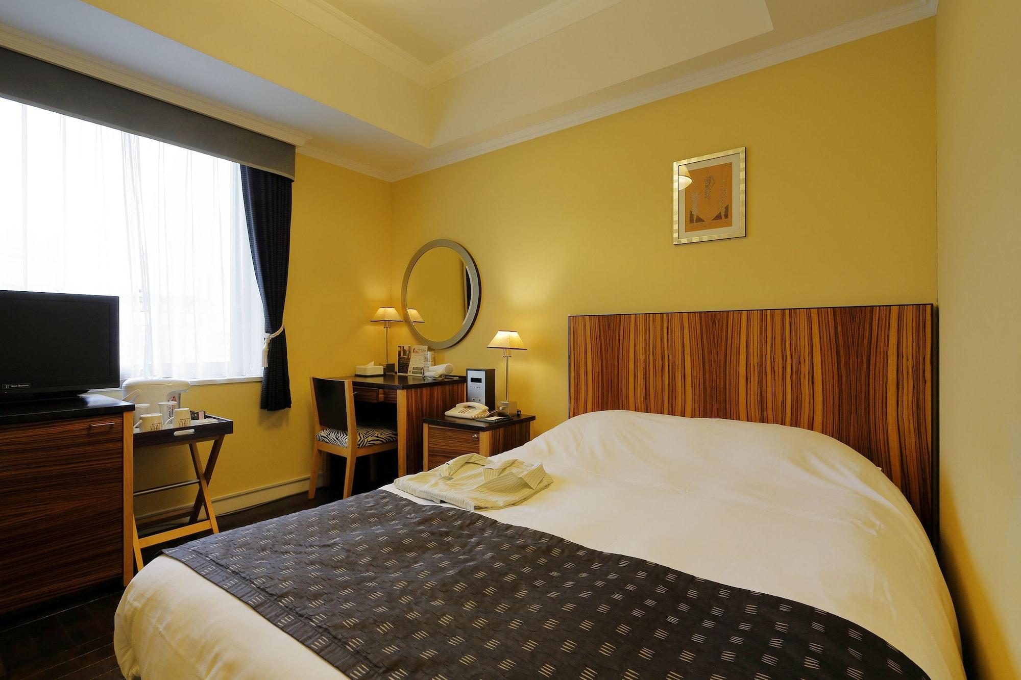Monterey La Soeur Fukuoka 4*