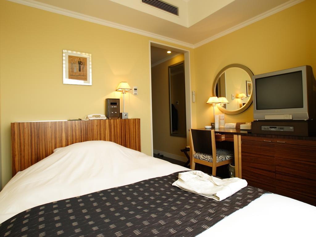 Hotel Monterey La Soeur Fukuoka 4*